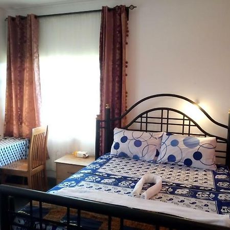 מושי Kilimanjaro Mad Monkey'S Hotel מראה חיצוני תמונה
